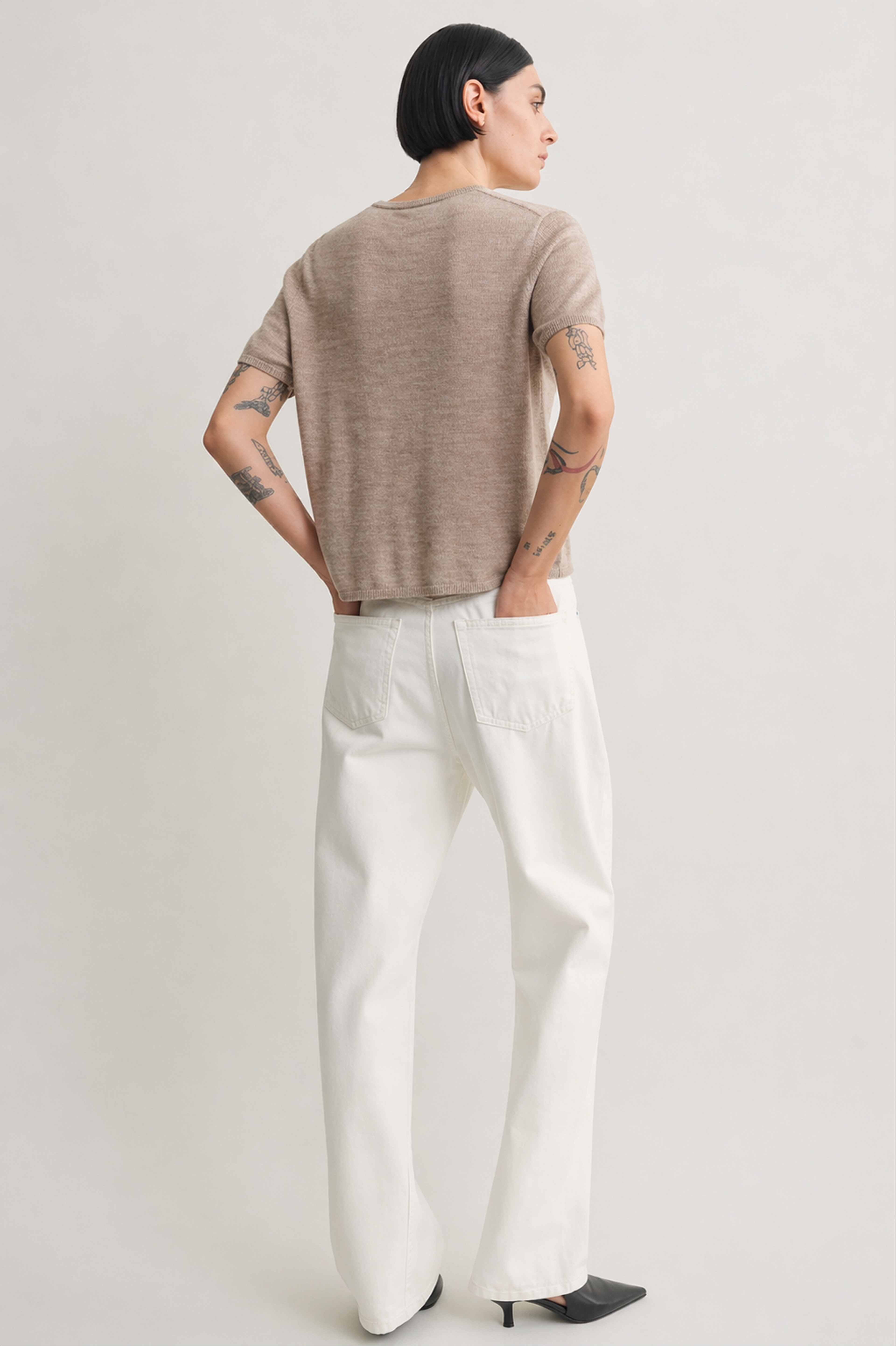 [Beige]