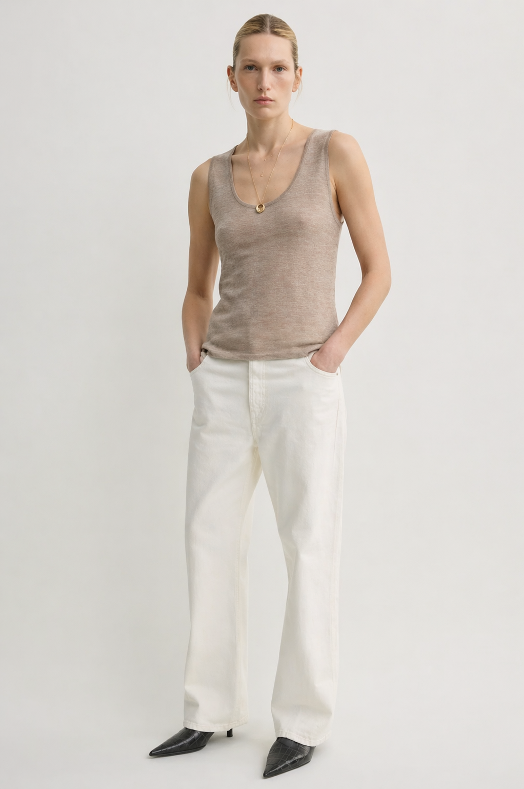 [Beige]