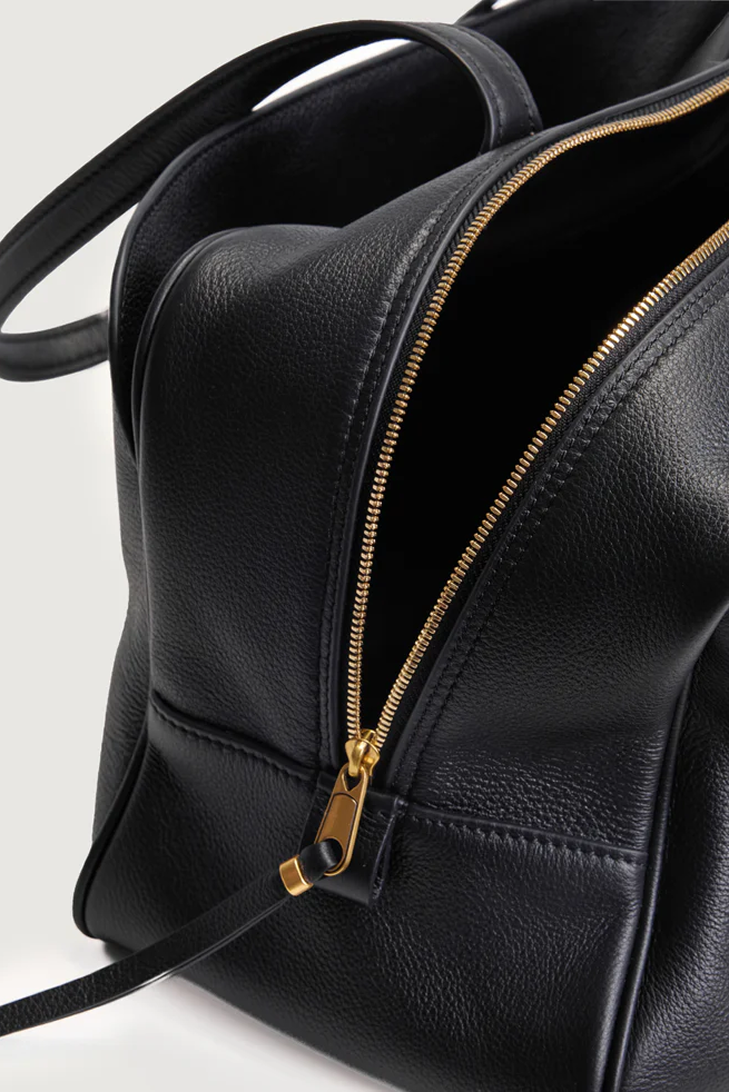 BOWLING BAG – Borsa in Pelle Strutturata