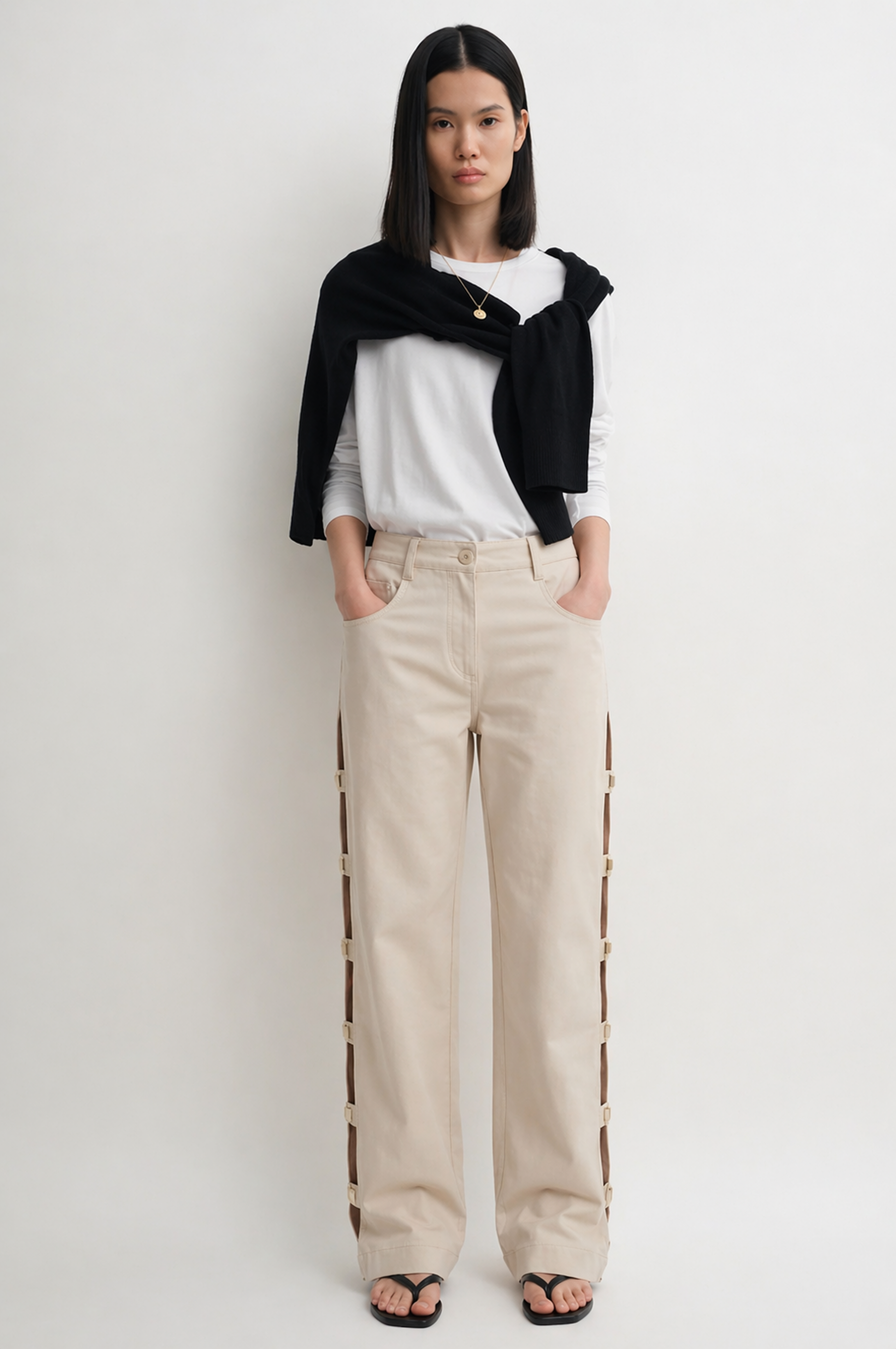 Jeans con Borchie Laterali