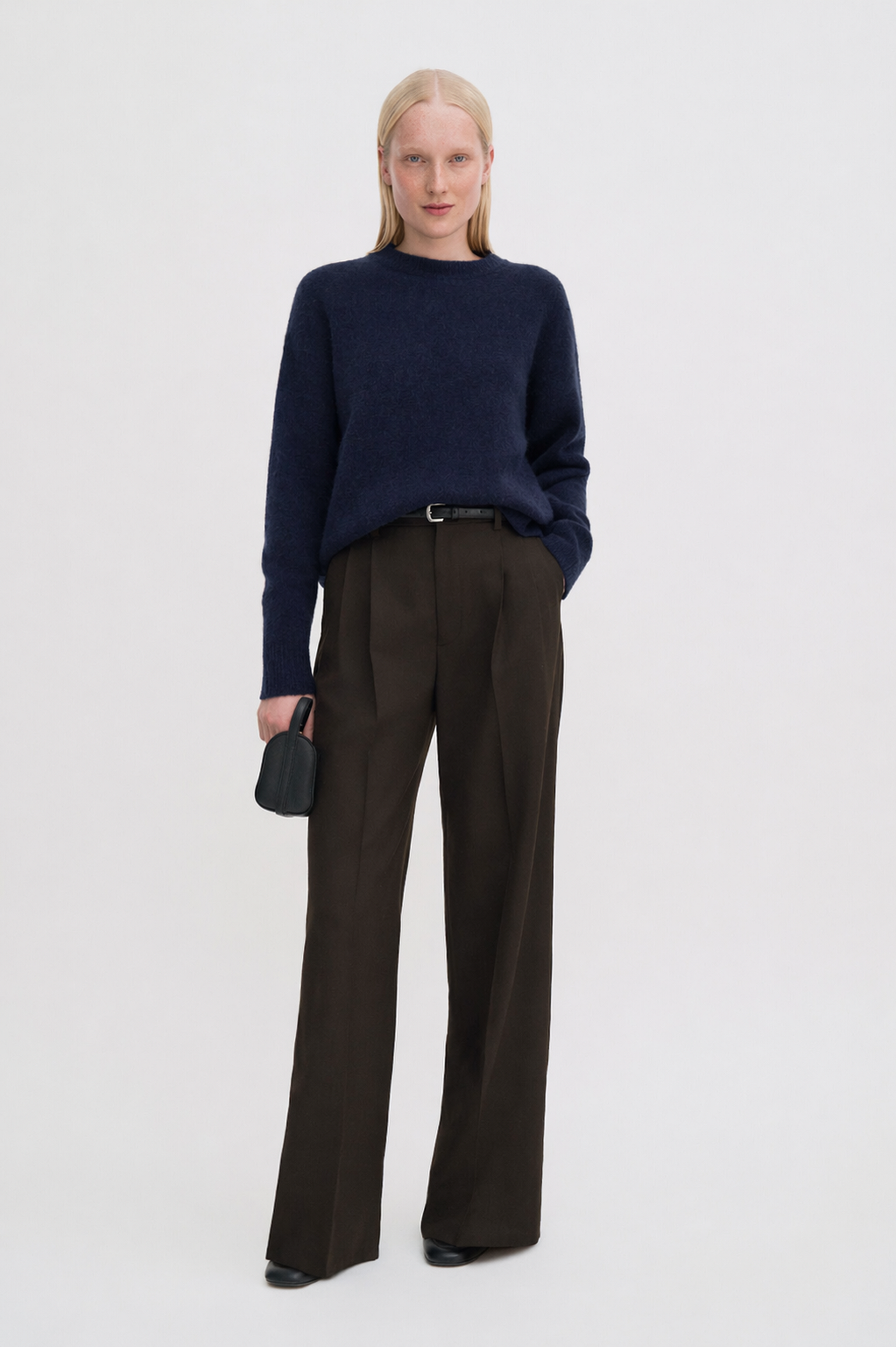 [Navy]