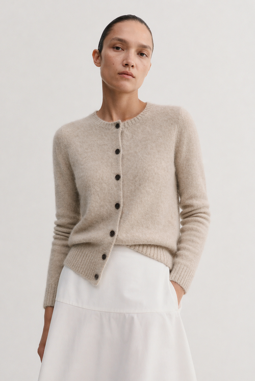 [Beige]