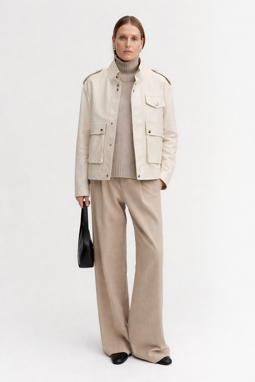 [Beige]