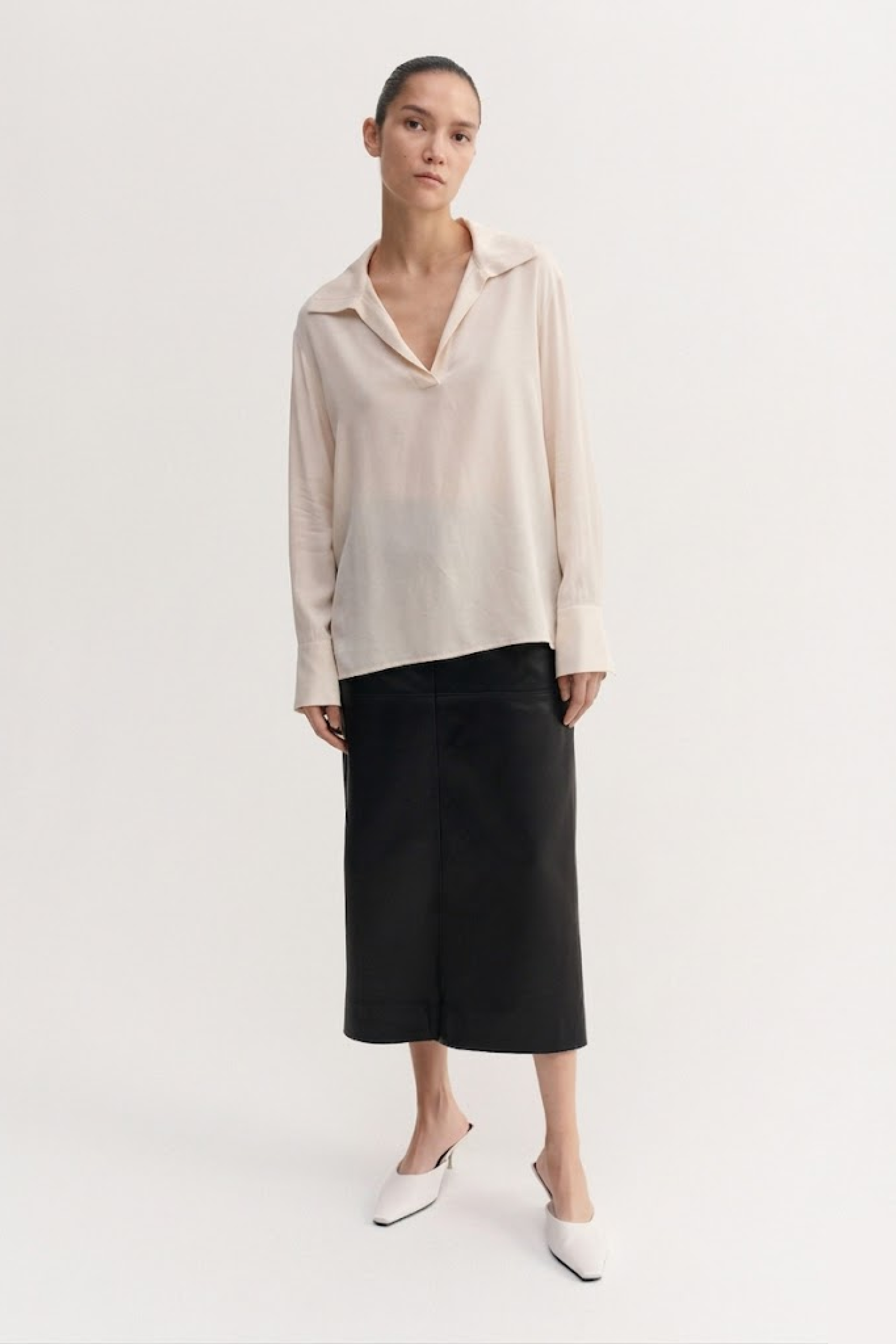 SOFT COLLAR – Blusa in Rayon