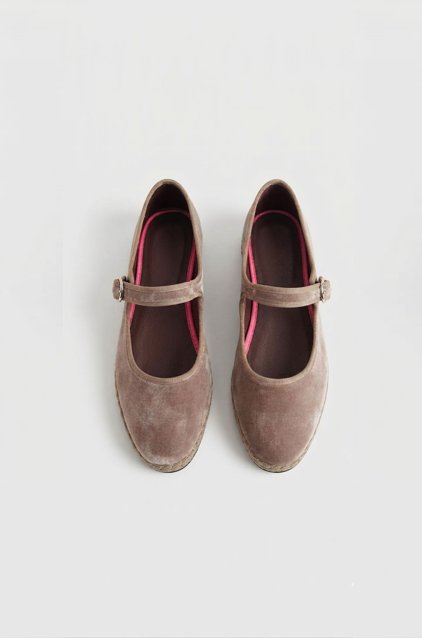 [Beige]